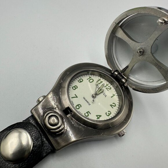 3/$30 Geneva Soccer Keychain Clip Watch Flip Open Hidden Dial New Battery - Picture 8 of 13